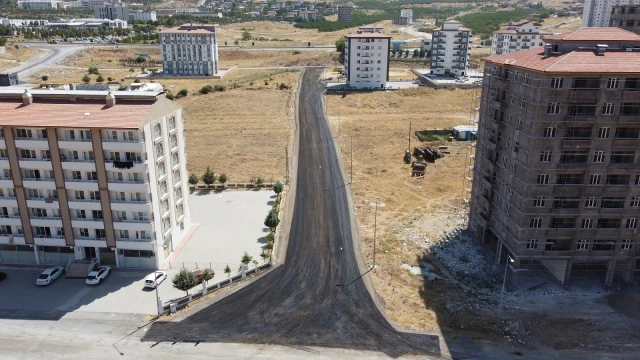 Malatya Battalgazi İlçesinde Yol Yapımı Sürüyor!