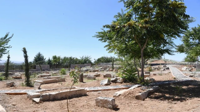 Malatya Kırk Kardeşler Şehitliği’nde restorasyon tamamlandı