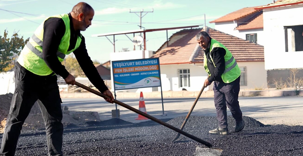 Yeşilyurt Belediyesi 8 Ayda 120 Km Asfalt Yaptı!