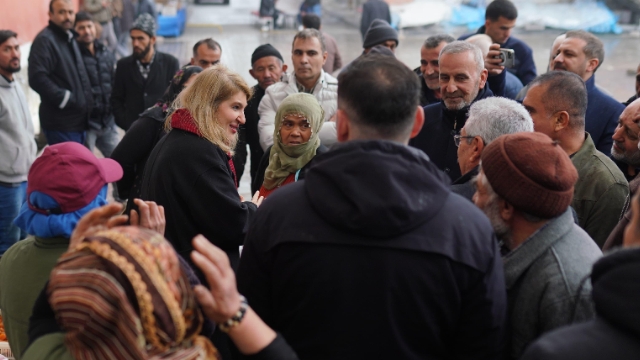 Milletvekili Ölmeztoprak Kayısı Üreticileriyle Bir Araya Geldi!