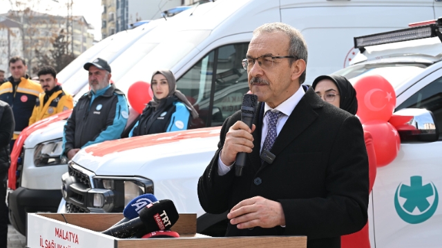 Malatya Valisi Yavuz Ambulans Teslim Törenine Katıldı!