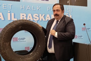 CHP Malatya İl Başkanı Yıldız'dan İlginç Protesto!